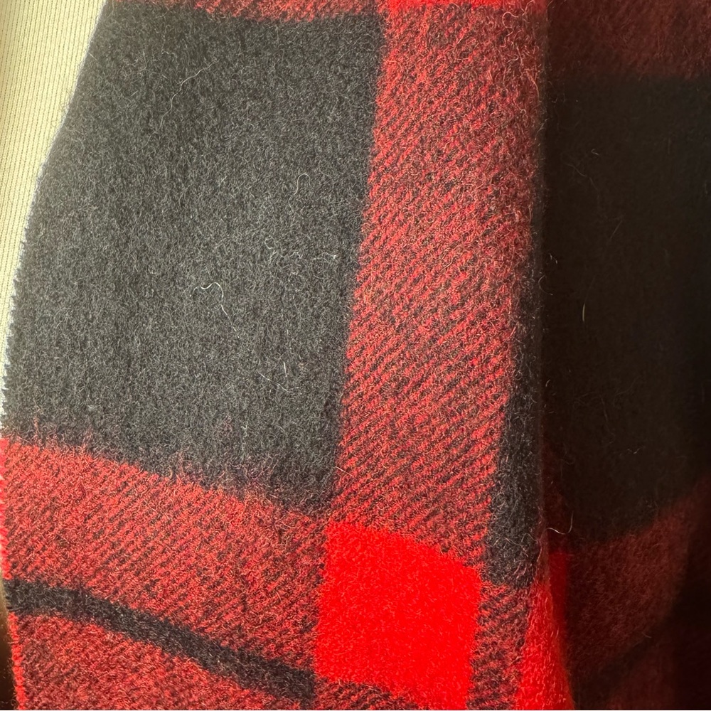 COACH Wool & Cashmere Plaid Winter Tasseled Wrap Scarf RED-BLACK / 12” W x 70” L - Picture 7 of 10